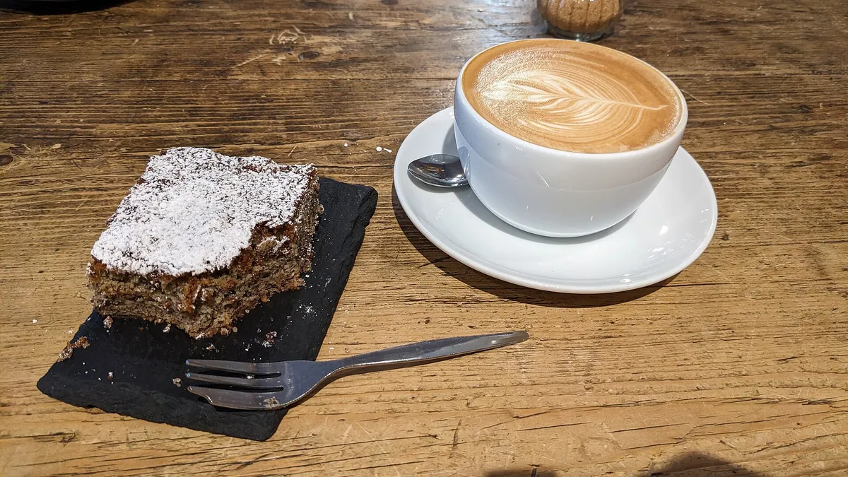 Café food typical of Brava Java